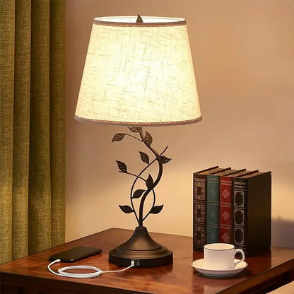 Kakanuo USB Charging Bedside Nightstand Lamp for